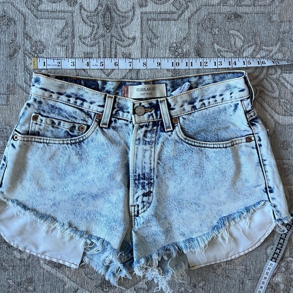 Levi’s 505 Jean Shorts - Picture 2 of 9